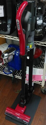 品質保証☆配達有り！6800円(税別）日立 サイクロン式掃除機 充電式クリーナー 2020年製