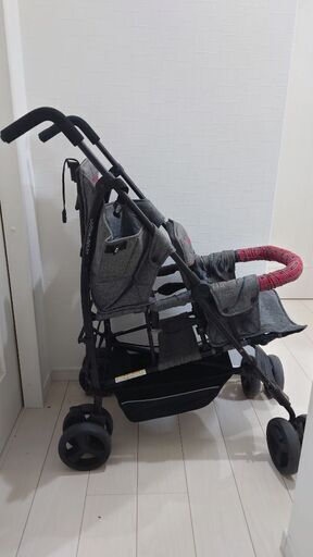 キンダーワゴン２人乗りベビーカー