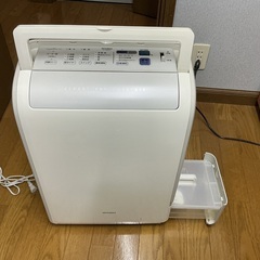 MJ-H100AX-W 衣類についたニオイをとる「衣類消臭デオドライ」。ちょっと涼みたい時に「涼感スポット冷風」。の画像