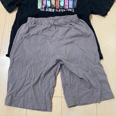 Tシャツ　ズボン　鬼滅の刃　GU 150 こども服の画像