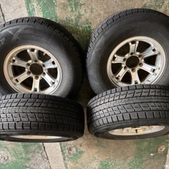 最終値下げ！プラド装着、スタッドレス275-70-16 の画像