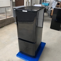 2016年製 三菱ノンフロン冷凍冷蔵庫「MR-P15A-B」14...