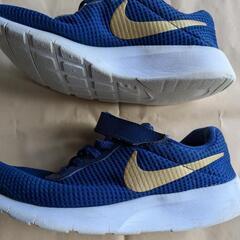 NIKEスニーカー　の画像