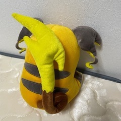 ライチュウ　ぬいぐるみ　もぐもぐタイムの画像