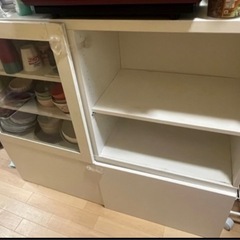 IKEA 食器棚