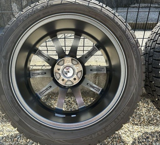 値下げ‼️ 美品 17インチ スタッドレスタイヤ 215/50R17 PCD100 大きく値下げ美品 17インチ スタッドレスタイヤ 215/50R17
