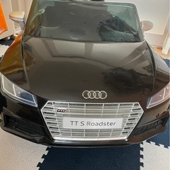 【子供用】電動乗用カー Audi TT RS アウディの画像