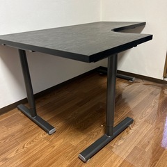 L字デスクの画像