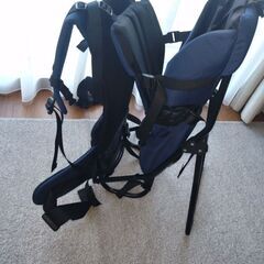 モンベル　ベビーキャリア　リュックの画像