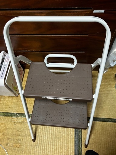 ニトリ　脚立