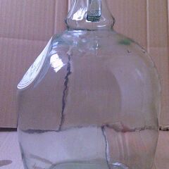 ３Lワインの空瓶の画像