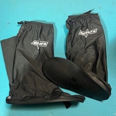 値下げしました。レインブーツカバー　Ｌサイズ　新品　値下げです
