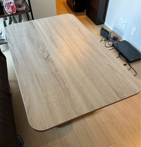昇降式テーブル