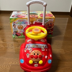 室内使用のみメロディ♪
アンパンマンカーの画像