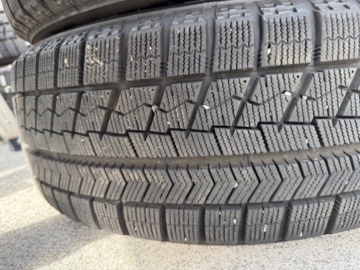 　BRIDGESTONE BLIZZAK VRX!!!!205/60R16.スタッドレス.アルミセット