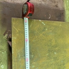 鉄板作業台　溶接作業などに　取り外し可能パイプバイス付きの画像
