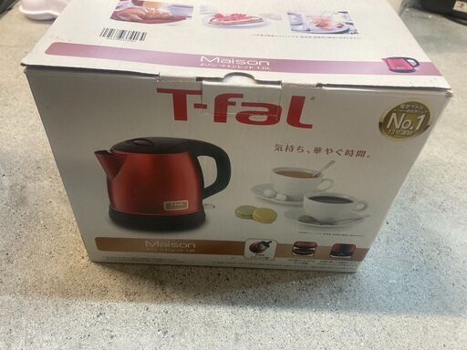 ☆未使用￥3,800！【おすすめ商品！】T-fal　電気ケトル　家電　ワインレッド　KI271FJP型　【BJ140】