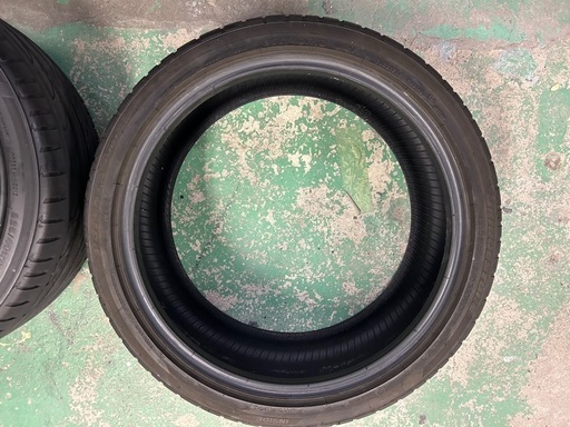 タイヤ　225  40 R18 ポテンザ　ブリヂストン