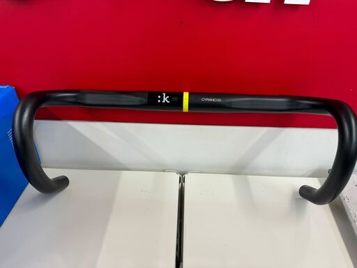 FIZIK 「フィジーク」 CYRANO 00 FOR BULL φ31.8 420mm ハンドル
