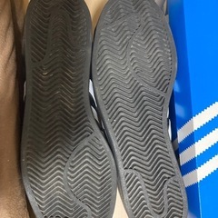 アディダススーパースター黒白の画像