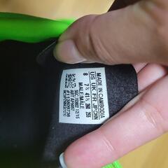 スニーカーの画像