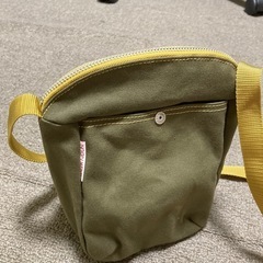 カジュアルショルダーバッグの画像