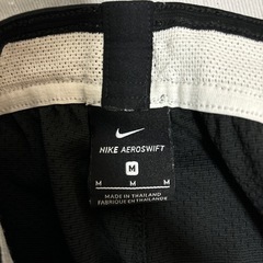 NIKEトレーニングパンツの画像
