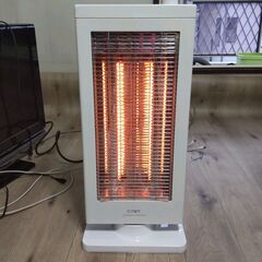 美品 自動首振り カーボンヒーター 900w ホワイト CDTM...