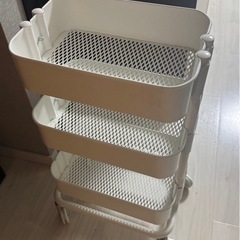 27日お引き取りいただける方限定！美品　IKEAワゴン　ホワイトの画像