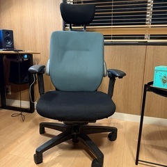 ITOKI ゲーミングチェア