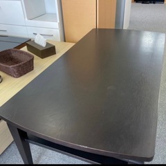 テーブル