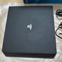 本日中ご購入でps4ソフトモンハンワールドお付けします！最終値下げ！！ps4 pro 1ＴＢの画像