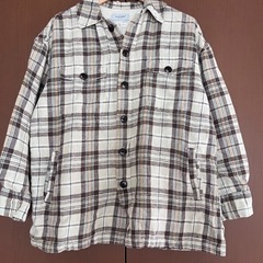 シャツ　Mサイズ　