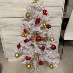 クリスマスツリー（オーナメント付き）
