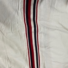 　古着です。TOMMY HILFIGER Sサイズ　Tシャツ　横ストライプリブの画像