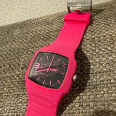 ディーゼル時計diesel ほぼ新品！DIESEL ピンク シリコン腕時計 DZ1433の画像