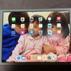 Apple iPad 第7世代 128GB ゴールド 10.2” Wi-Fi.。OS 18.0.1。良い状態。傷はありません。の画像