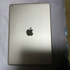 Apple iPad 第7世代 128GB ゴールド 10.2” Wi-Fi.。OS 18.0.1。良い状態。傷はありません。の画像
