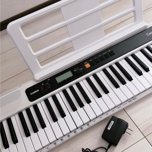CASIO CT-S200 WE 61鍵盤 Casiotone キーボード 電子ピアノ