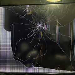 ジャンク品　画面割れ　Panasonic VIERA THL32C3の画像