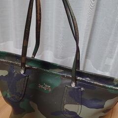 COACH　迷彩柄カバンの画像