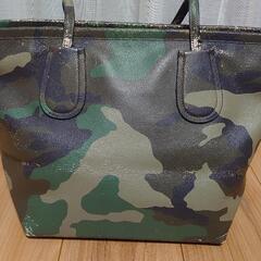 COACH　迷彩柄カバンの画像