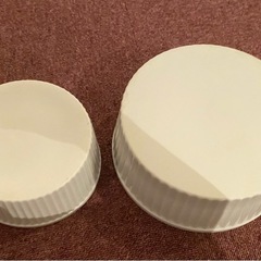大きいココット皿　未使用の画像