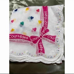 Courreges クレージュ ハートネックレス・ハンカチのセットの画像