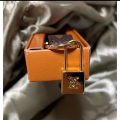 【LOUIS VUITTON】ルイヴィトン ストラップ チャーム  モノグラム の画像