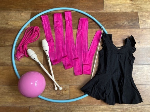 バラ売り不可　新体操　手具5点一式＋レオタード  手具ケース完備