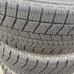スタッドレスタイヤ4本セット 155/70R13 ブリヂストンの画像