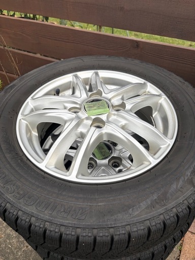 スタッドレスタイヤ4本セット 155/70R13 ブリヂストン
