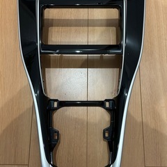 純正ハリヤー　センターパネル　オーディオパネル
