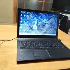 ノートパソコン　東芝ダイナブックR35/M　Windきれい美品